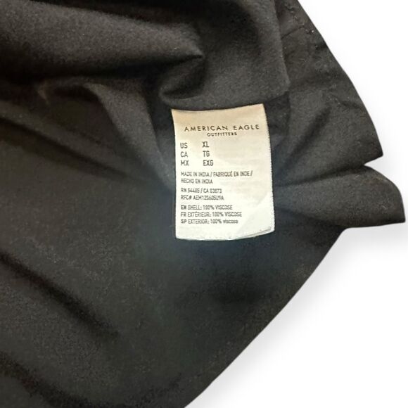 AMERICAN EAGLE Women’s Black Blush Floral Flowy Mini Skirt Size XL - Picture 3 of 5